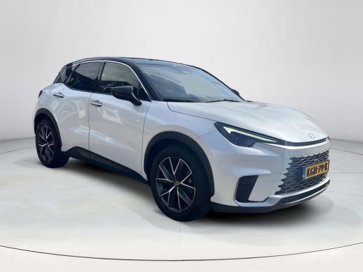 Lexus LBX Elegant 2WD | Carplay | Stoel- + stuurverwarming | (kunst) lederen bekleding | Dode hoek detectie | ActivLease financial lease