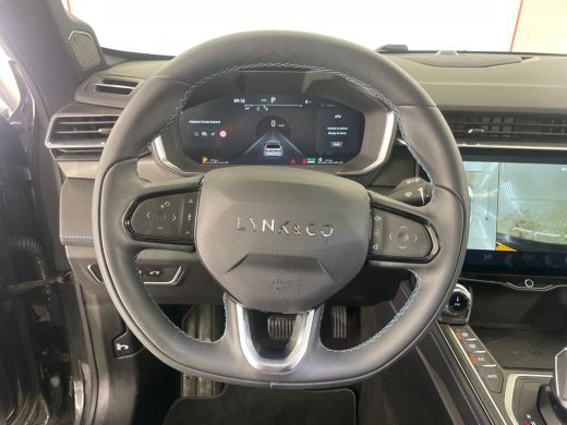 Lynk & Co 01 1.5 262pk Plug-in Black Optic 360&deg; Pano.dak Carplay ActivLease financial lease