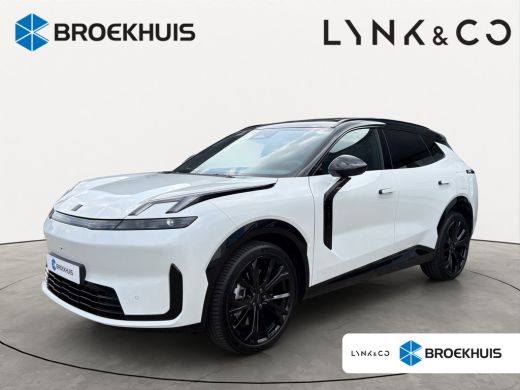 Lynk & Co 08 1.5 More Volvo Black Edition velgen | Achterbank verwarmd | Alarm klasse 1(startblokkering) | App...