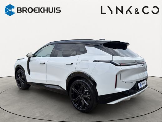 Lynk & Co 08 1.5 More Volvo Black Edition velgen | Achterbank verwarmd | Alarm klasse 1(startblokkering) | App... ActivLease financial lease
