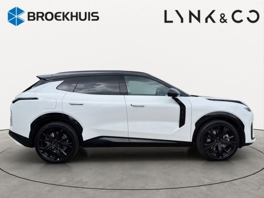 Lynk & Co 08 1.5 More Volvo Black Edition velgen | Achterbank verwarmd | Alarm klasse 1(startblokkering) | App... ActivLease financial lease