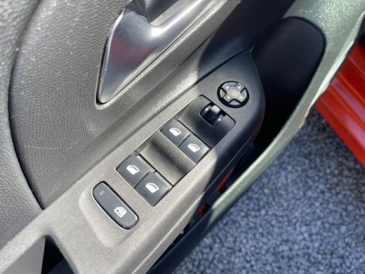 Opel Corsa 1.2 100PK GS-Line CRUISE CONTROL| PARKEERSENSOREN V&A| APPLE CARPLAY/ANDROID AUTO| ELEKTRISCHE RA... ActivLease financial lease