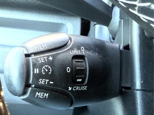 Opel Vivaro 2.0 CDTI 145PK L3H1 Innovation 17''Lmv, Camera ActivLease financial lease