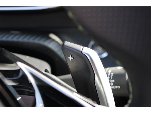 Peugeot 2008 1.2 Hybrid 145 GT | Automaat | Navigatie | Camera voor + achter | Massage | Stoelverwarming | Ada... ActivLease financial lease