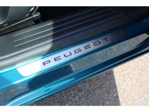 Peugeot 2008 1.2 Hybrid 145 GT | Automaat | Navigatie | Camera voor + achter | Massage | Stoelverwarming | Ada... ActivLease financial lease