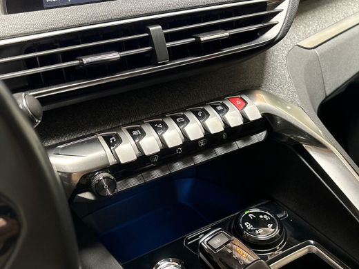 Peugeot 5008 1.2 PureTech Sport 7 Persoons Automaat (APPLE CARPLAY, GROOT NAVI, LEDER, KEYLESS, DRIVE MODE, SP... ActivLease financial lease