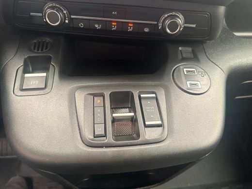 Peugeot Partner 1.5 BlueHDi 130 EAT8 S&S L1 Camera | Digitale Binnenspiegel | Houten Laadvloer | Carplay | Airco ... ActivLease financial lease
