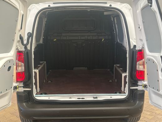 Peugeot Partner 1.5 BlueHDi 130 EAT8 S&S L1 Camera | Digitale Binnenspiegel | Houten Laadvloer | Carplay | Airco ... ActivLease financial lease