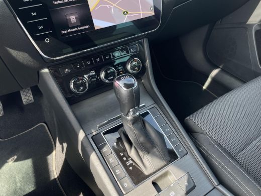 Skoda Superb 1.4 TSI iV Business Edition | Stoel stuur verwarming | Elektrische klep | ActivLease financial lease