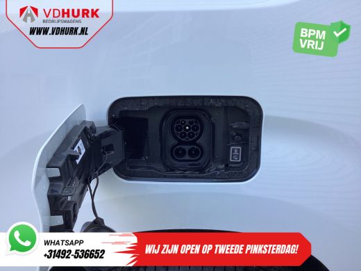 Toyota ProAce 345 km WLTP LED/ 3pers/ Snellader/ Standkachel/ Carplay/ Navi/ PDC/ Cruise/ Airco ActivLease financial lease
