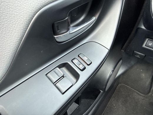 Toyota Yaris 1.5 Hybrid Dynamic | Apple CarPlay/Android auto | Achteruitrijcamera ActivLease financial lease