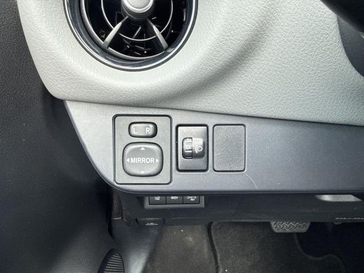 Toyota Yaris 1.5 Hybrid Dynamic | Apple CarPlay/Android auto | Achteruitrijcamera ActivLease financial lease