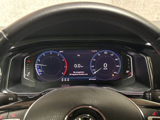 Volkswagen Polo 1.0 TSI Sportline (VIRTUAL COCKPIT, ZWART HEMEL, LEDER, APPLE CARPLAY, GROOT NAVI, SPORTSTOELEN, ... ActivLease financial lease