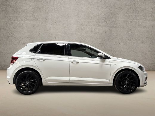 Volkswagen Polo 1.0 TSI Sportline (VIRTUAL COCKPIT, ZWART HEMEL, LEDER, APPLE CARPLAY, GROOT NAVI, SPORTSTOELEN, ... ActivLease financial lease