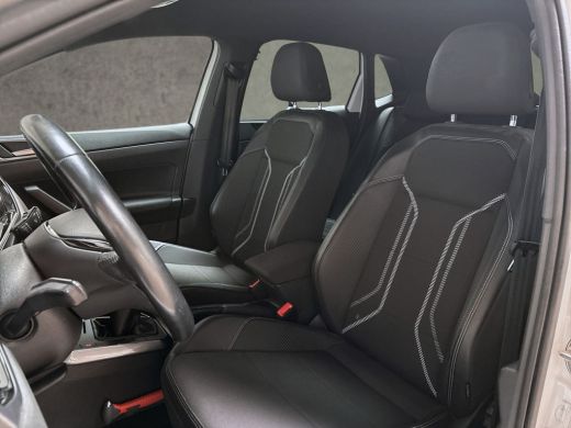 Volkswagen Polo 1.0 TSI Sportline (VIRTUAL COCKPIT, ZWART HEMEL, LEDER, APPLE CARPLAY, GROOT NAVI, SPORTSTOELEN, ... ActivLease financial lease