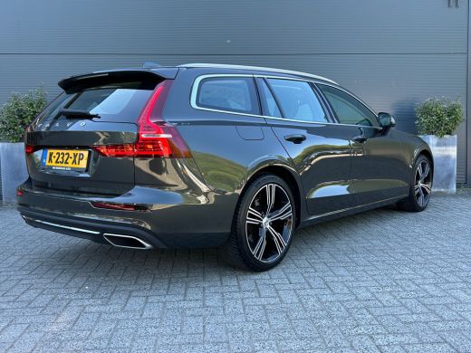 Volvo  V60 2.0 B3 Inscription | Pano | HU-Display | 360 camera | Trekhaak | Memory | Standkachel | ActivLease financial lease