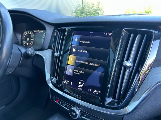 Volvo  V60 2.0 B3 Inscription | Pano | HU-Display | 360 camera | Trekhaak | Memory | Standkachel | ActivLease financial lease
