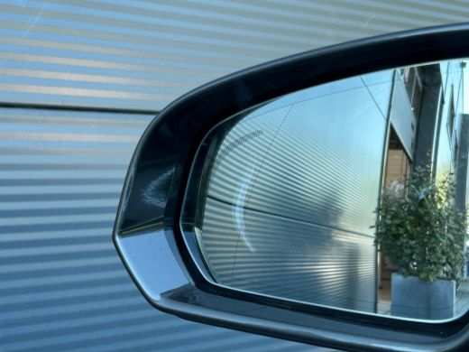 Volvo  V60 2.0 B3 Inscription | Pano | HU-Display | 360 camera | Trekhaak | Memory | Standkachel | ActivLease financial lease