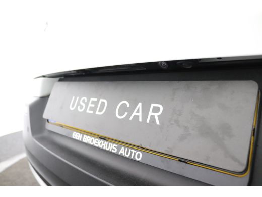 Volvo  XC40 T2 Business Pro | Panoramadak | BLIS | Camera | Trekhaak | Adaptieve Cruise | Stoelverwarming / S... ActivLease financial lease