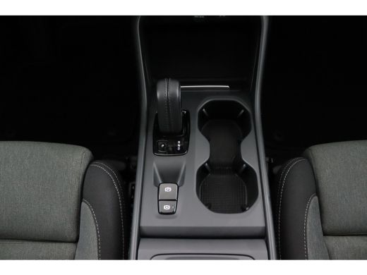 Volvo  XC40 T2 Business Pro | Panoramadak | BLIS | Camera | Trekhaak | Adaptieve Cruise | Stoelverwarming / S... ActivLease financial lease