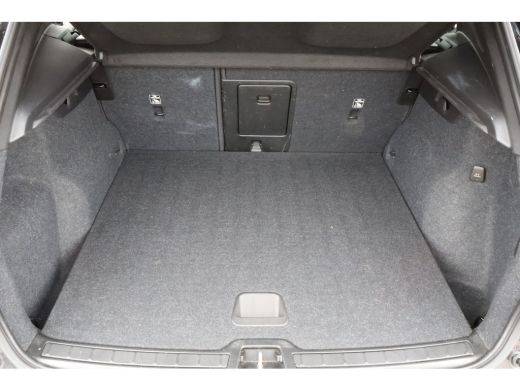 Volvo  XC40 1.5 T5 Plug-in hybrid Plus Dark | Harman Kardon | BLIS | Cruise Adaptief | ActivLease financial lease