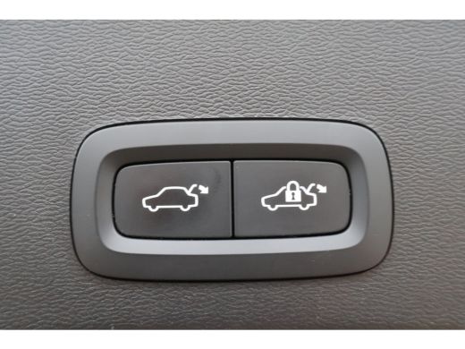 Volvo  XC40 1.5 T5 Plug-in hybrid Plus Dark | Harman Kardon | BLIS | Cruise Adaptief | ActivLease financial lease