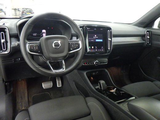 Volvo  XC40 Recharge Twin 78kWh Plus | Trekhaak | SOH 93% | Verwarmbare Stoelen / Stuurwiel | Adaptieve Cruis... ActivLease financial lease