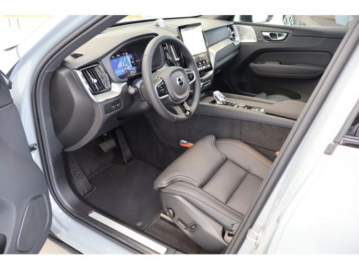 Volvo  XC60 T8 455PK Heico Ultra Black Edition | B&W Audio | Luchtvering | 22"  Polestar | Massage | Ventilatie ActivLease financial lease