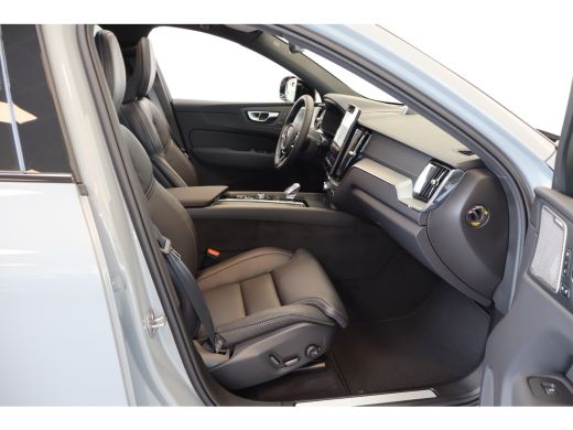 Volvo  XC60 T8 455PK Heico Ultra Black Edition | B&W Audio | Luchtvering | 22"  Polestar | Massage | Ventilatie ActivLease financial lease