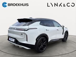 Lynk & Co 08 1.5 More Volvo Black Edition velgen | Achterbank verwarmd | Alarm klasse 1(startblokkering) | App...