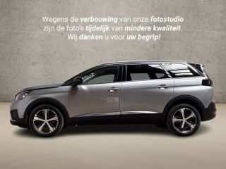 Peugeot 5008 1.2 PureTech Sport 7 Persoons Automaat (APPLE CARPLAY, GROOT NAVI, LEDER, KEYLESS, DRIVE MODE, SP...