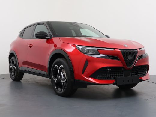 Alfa Romeo Junior Ibrida Ti | 18" lichtmetalen velgen - Fori | Bi-color dak | Elektrisch bediend panoramisch schuifdak ActivLease financial lease