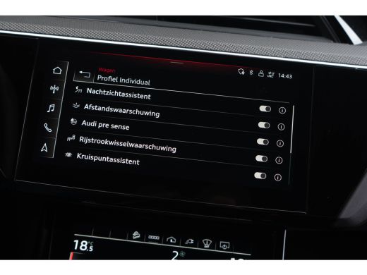 Audi e-tron S Quattro 371kW / Luchtvering/ Standkachel/ Panoramadak/ Trekhaak/ 371kW (504PK) ActivLease financial lease