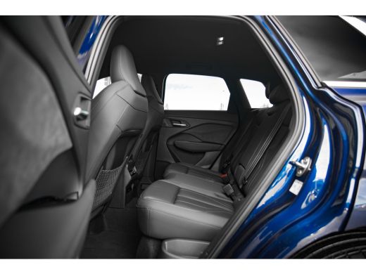 Audi Q3 S edition, (2026) | Adaptive cruise control | Audi sound system | Cruise control ActivLease financial lease