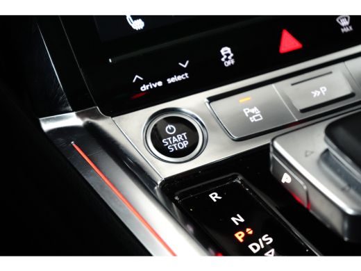 Audi Q8 e-tron 55 quattro S Edition Competition 115 kWh 408PK | Panorama Dak | B&O | Luxe Ledere Bekleding | Hea... ActivLease financial lease