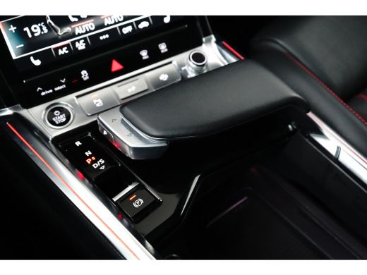 Audi Q8 e-tron 55 quattro S Edition Competition 115 kWh 408PK | Panorama Dak | B&O | Luxe Ledere Bekleding | Hea... ActivLease financial lease