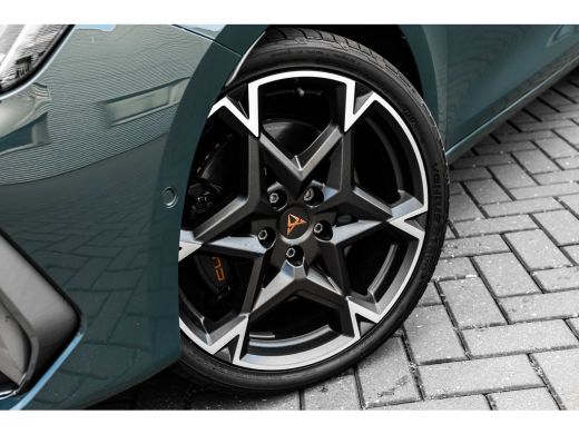 CUPRA Leon Sportstourer 1.5 TSI 272PK PHEV e-Hybrid VZ Performance | Achteruitrijcamera | Navigatie | Apple carplay Andro... ActivLease financial lease