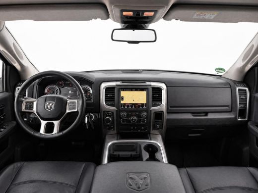 Dodge Ram 1500 1500 5.7 V8 4x4 Crew Cab 5'7 Laramie | Trekhaak | Tonneau cover | extra LPG 200L | Wide boddy | F... ActivLease financial lease