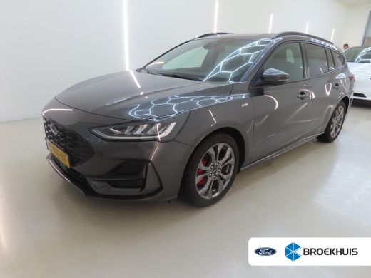 Ford Focus 1.0 EcoBoost Hybrid ST Line | Winterpack | Camera | CarPlay/Android Auto | Keyless | Cruise Contr...