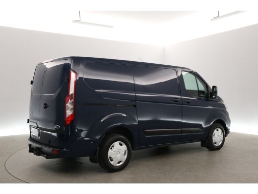 Ford Transit Custom 2.0 L1H1 | Airco | Cruise | Camera | 3 Zits | Trekhaak | Parkeersens. ActivLease financial lease