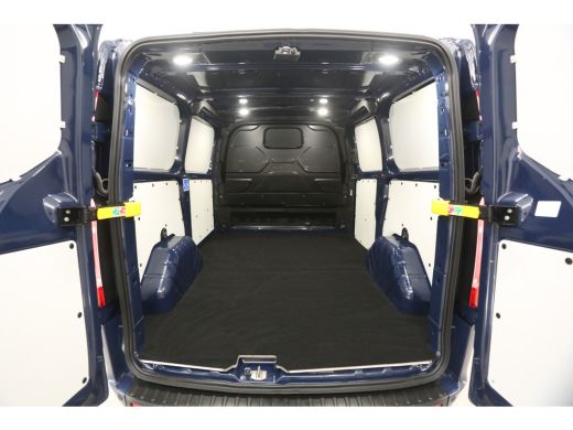Ford Transit Custom 2.0 L1H1 | Airco | Cruise | Camera | 3 Zits | Trekhaak | Parkeersens. ActivLease financial lease