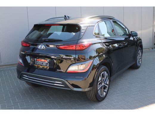 Hyundai Kona Hyundai Kona EV Fashion 64 kWh Adaptive-cruise/Carplay/Camera/Winter-pack ActivLease financial lease