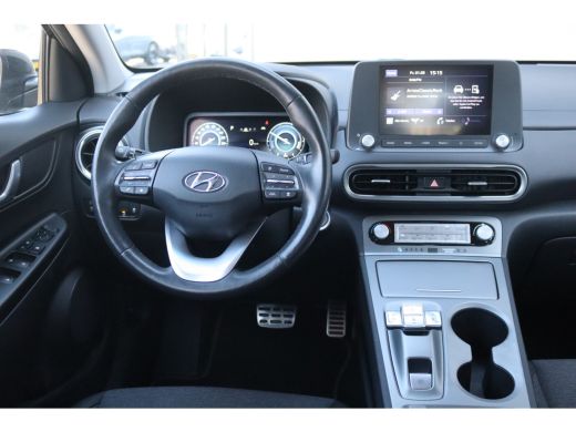 Hyundai Kona Hyundai Kona EV Fashion 64 kWh Adaptive-cruise/Carplay/Camera/Winter-pack ActivLease financial lease