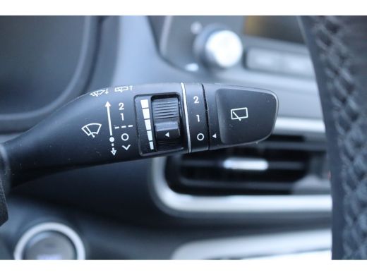 Hyundai Kona Hyundai Kona EV Fashion 64 kWh Adaptive-cruise/Carplay/Camera/Winter-pack ActivLease financial lease