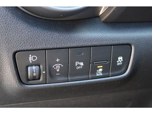 Hyundai Kona Hyundai Kona EV Fashion 64 kWh Adaptive-cruise/Carplay/Camera/Winter-pack ActivLease financial lease
