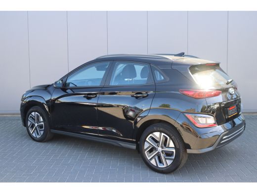 Hyundai Kona Hyundai Kona EV Fashion 64 kWh Adaptive-cruise/Carplay/Camera/Winter-pack ActivLease financial lease