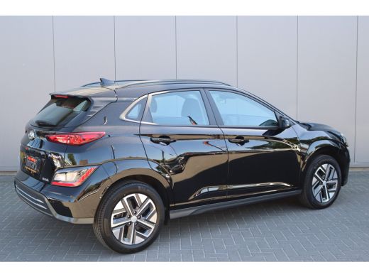 Hyundai Kona Hyundai Kona EV Fashion 64 kWh Adaptive-cruise/Carplay/Camera/Winter-pack ActivLease financial lease