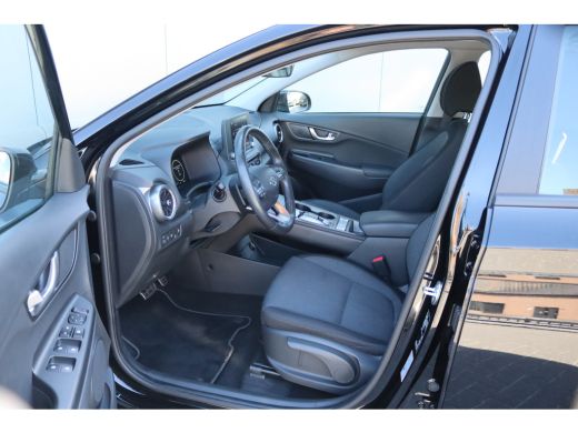 Hyundai Kona Hyundai Kona EV Fashion 64 kWh Adaptive-cruise/Carplay/Camera/Winter-pack ActivLease financial lease