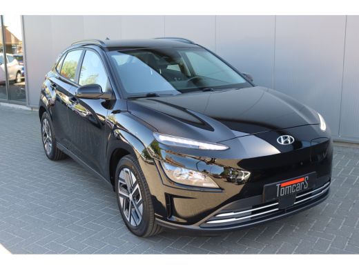 Hyundai Kona Hyundai Kona EV Fashion 64 kWh Adaptive-cruise/Carplay/Camera/Winter-pack ActivLease financial lease