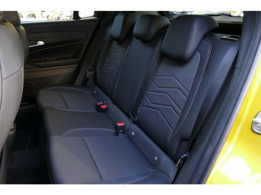 Jeep Avenger 1.2 E-HYBRID 110PK SUMMIT AUTOMAAT / NAVI / CLIMA / CAMERA / 18"LMV / ELEKTR. ACHTERKLEP / JBL AU... ActivLease financial lease